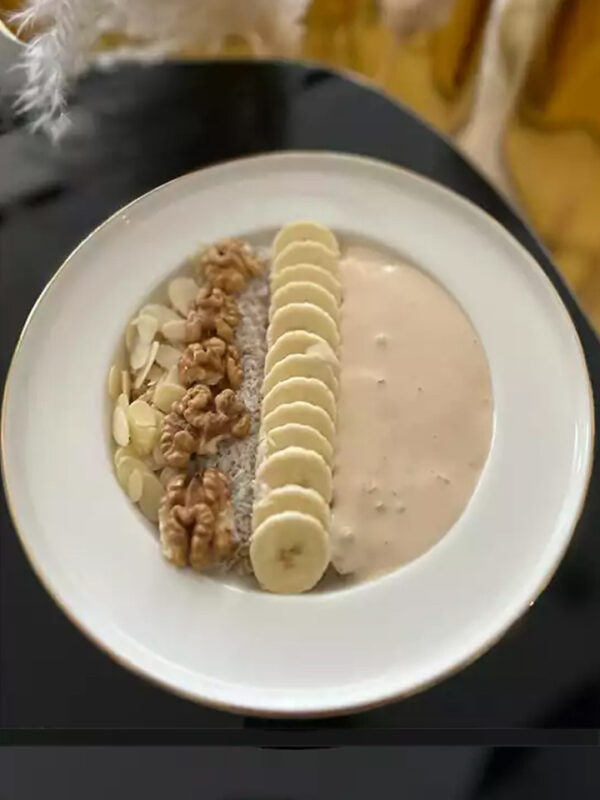 GOLDEN BREAKFAST: OATMEAL